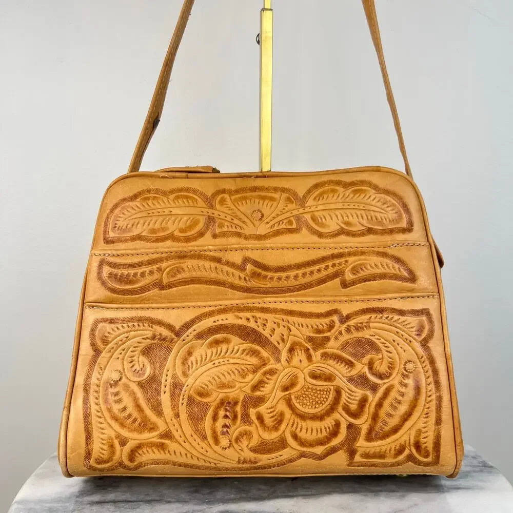 Vintage Tooled Embossed Floral Leather Western Style Shoulder Purse Bag
